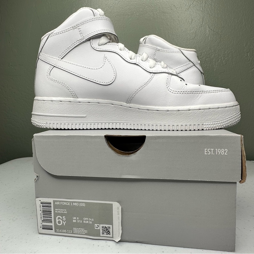 Nike White Women's High-Top Sneakers